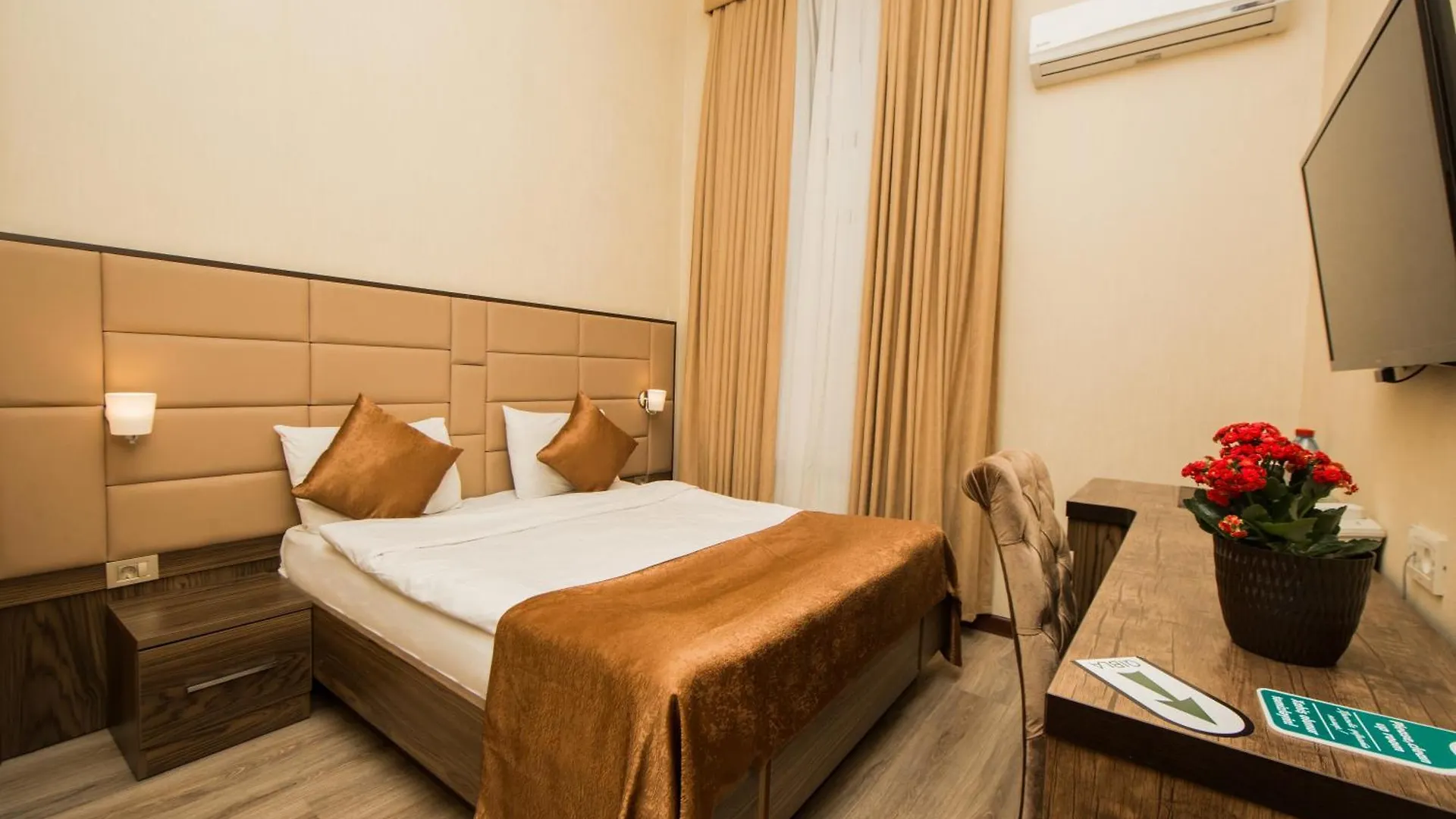 Passage Hotel Baku 4*,